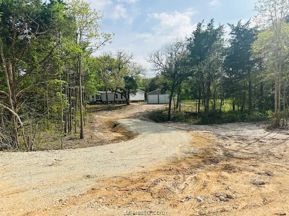 3336 Fm 1697, Ledbetter, TX 78946