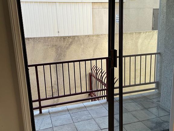 4th image of 3764 Delmas Ter APT 23