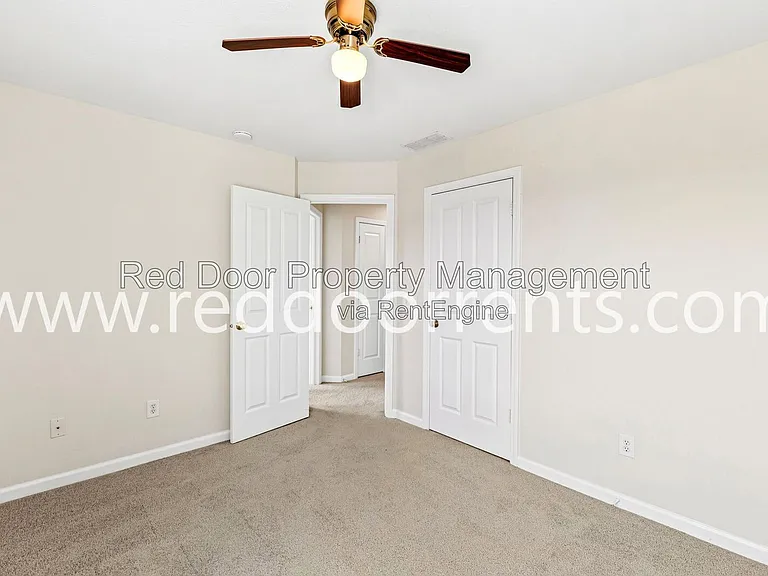 13340 Golden Gate Dr E — Photo 17