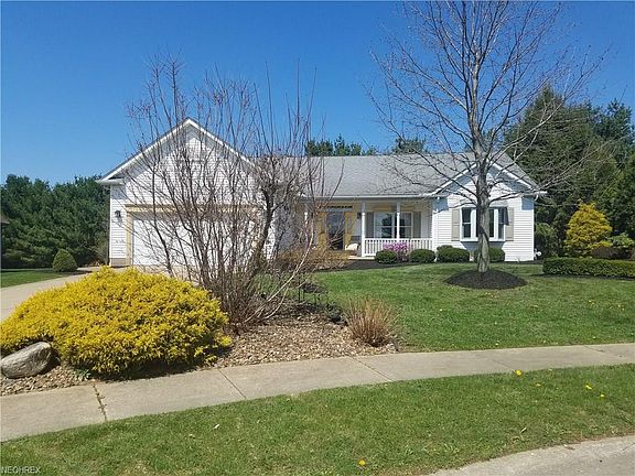 2nd image of 356 Stonybrook Cir