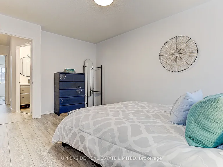 67 Birdstone Cres — Photo 31