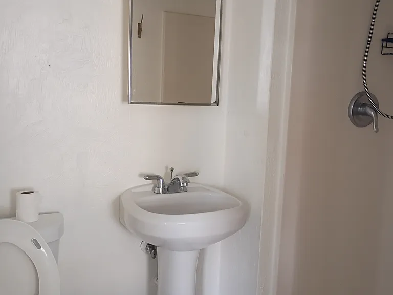 611 Ora St #4 — Photo 7