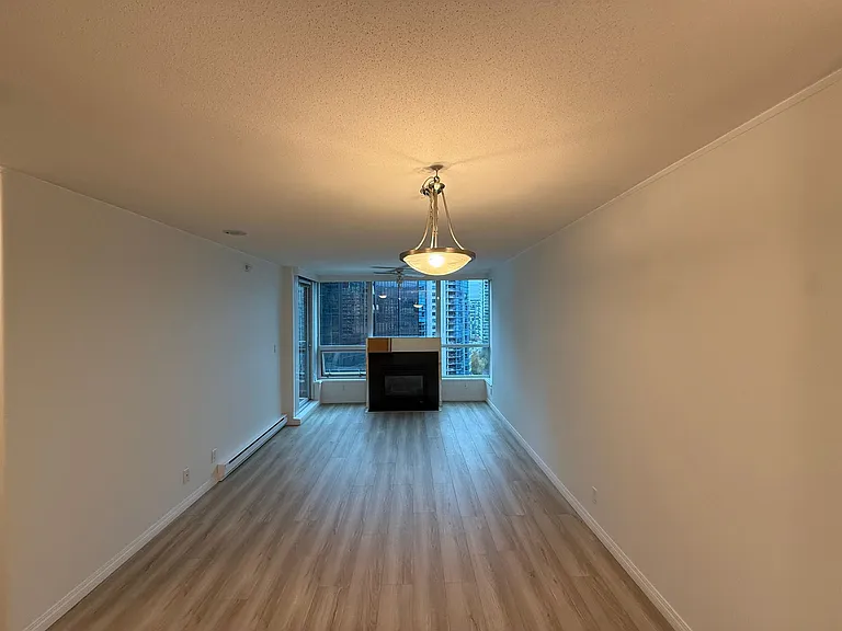 1328 W Pender St #1803 — Photo 5