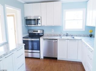 13 Beardslee Hill Dr, Ogdensburg, NJ 07439