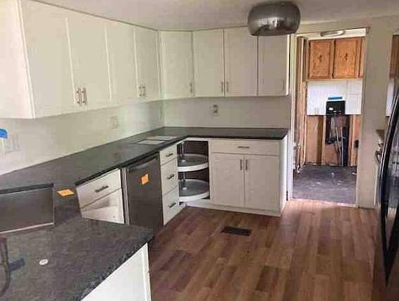 2nd image of 1505 Bedillion Rd