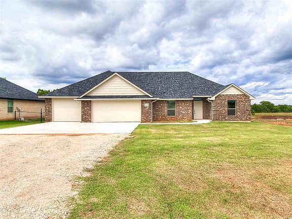 2nd image of 2228 E Grassland Ln