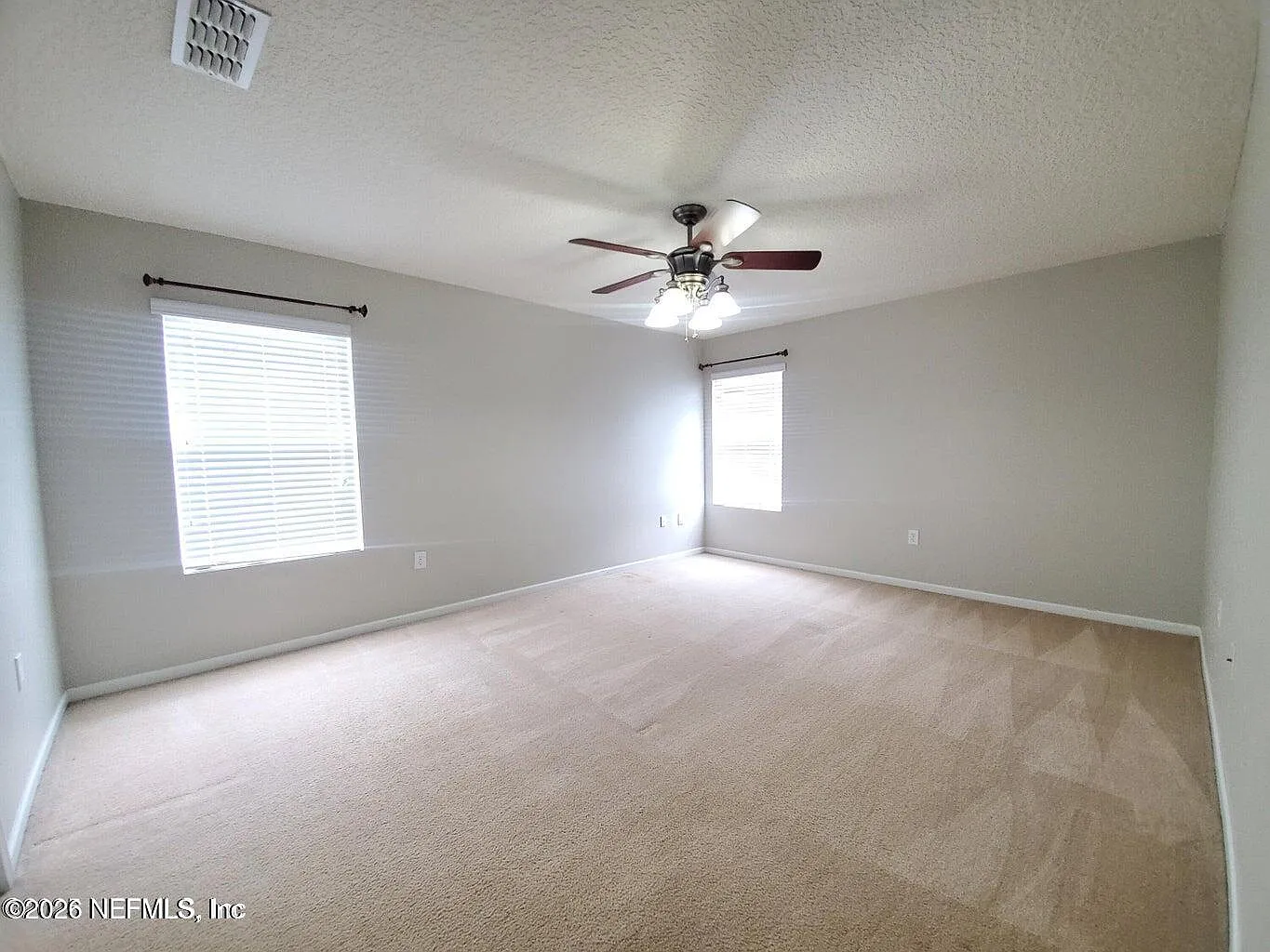 5 bed, 3.0 bath, 2611 sqft, $2,850 — Photo 4