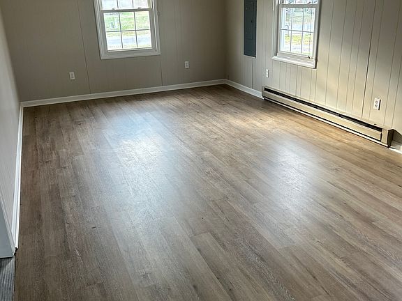 5th image of 164 Shamrock Dr