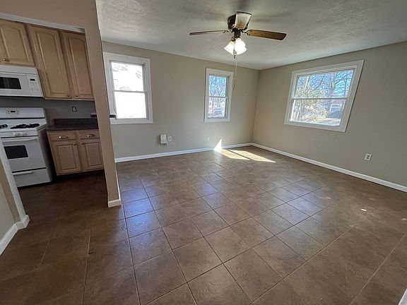 5th image of 3721 10th Avenue Ct