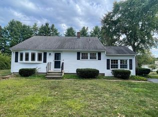 2 Circle Dr, Granby, MA 01033