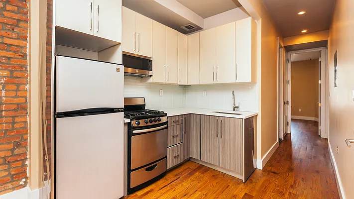 Rented by Nooklyn NYC LLC | media 11