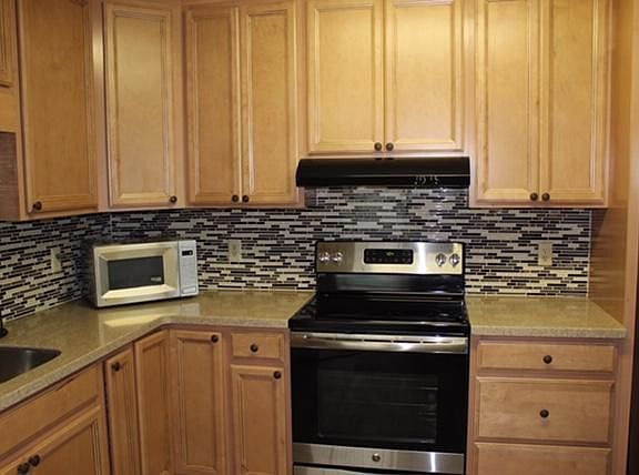 3rd image of 1926 Buckwood Dr