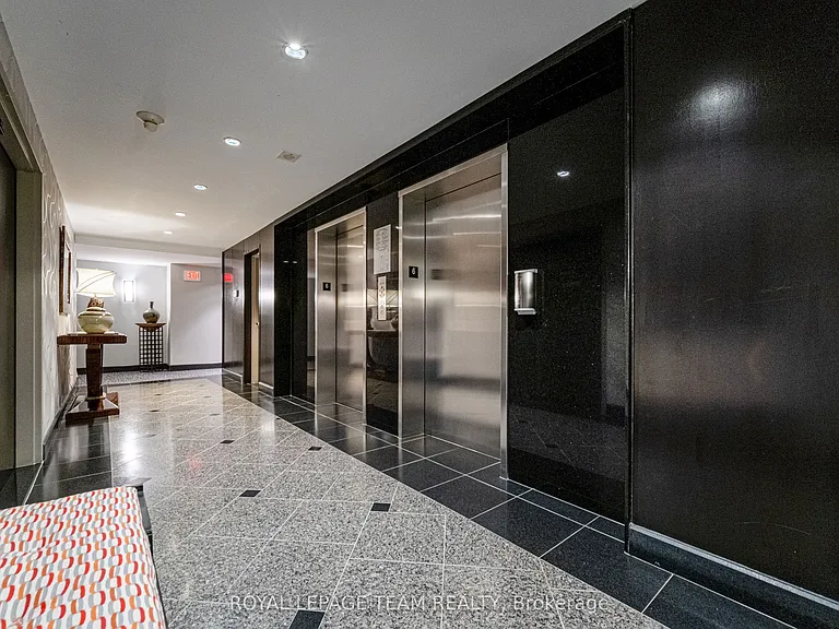 700 Sussex Dr #601 — Photo 26