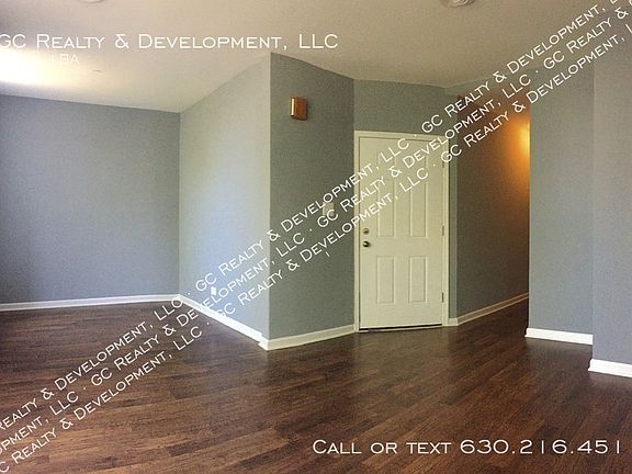 4th image of 4729 S Langley Ave #2