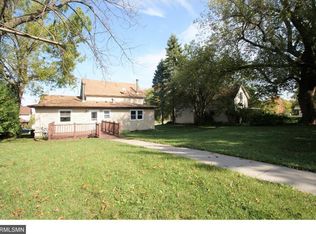 409 Maple Ave, Waverly, MN 55390