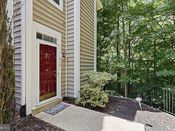 3rd image of 315 Overlook Dr Unit 315