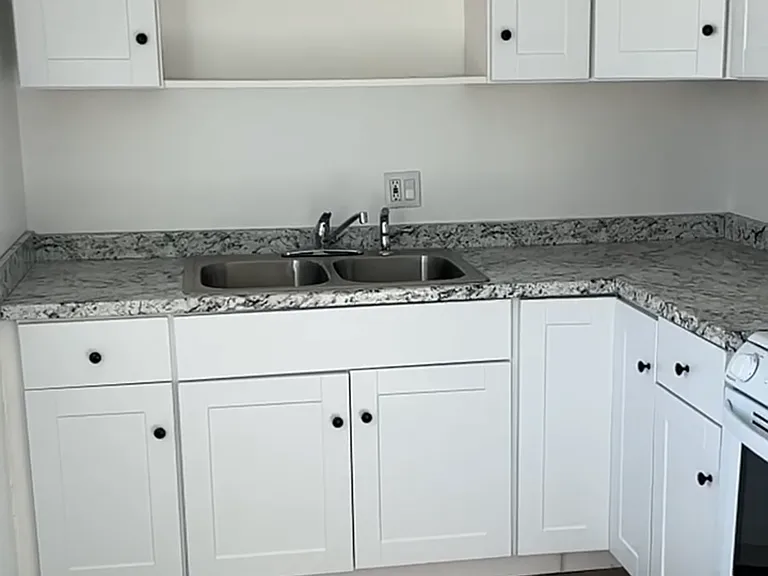 2295 Grand Ave #1 — Photo 12