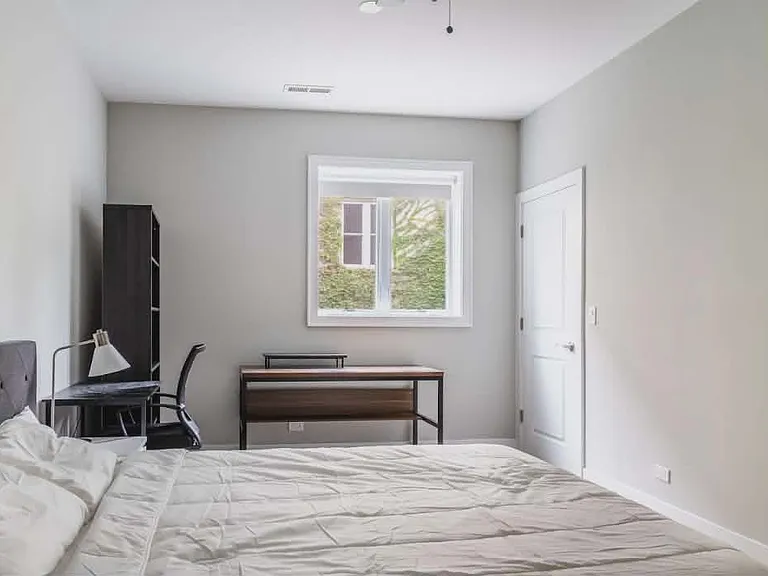 1119 S Loomis St #201 — Photo 5