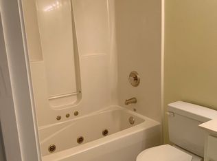 330 Pin Oak Dr, Christiansburg, VA 24073