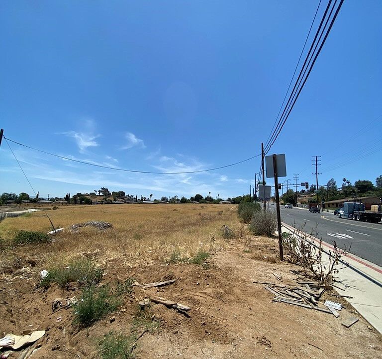 2nd image of 6000 Limonite Ave #4