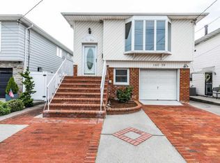 160-39 88th St, Howard Beach, NY 11414