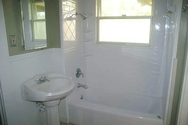 1022 W Hickory St — Photo 20