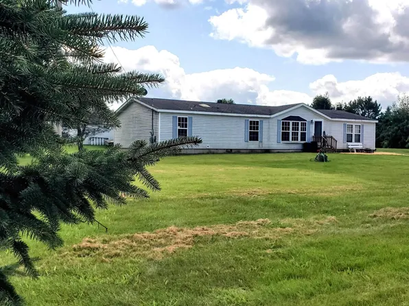 750 Peppermint St, Attica, MI 48412