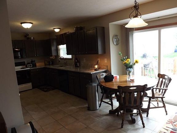 5th image of 8571 Clover Glade Dr