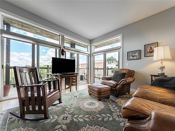 5th image of 1403 Copper Trce APT 304
