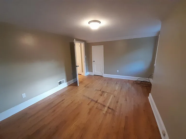 1823 Brandon Ave SW — Photo 25