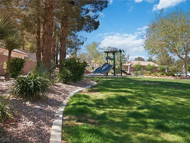 244 Camelback Ridge Ave — Photo 19
