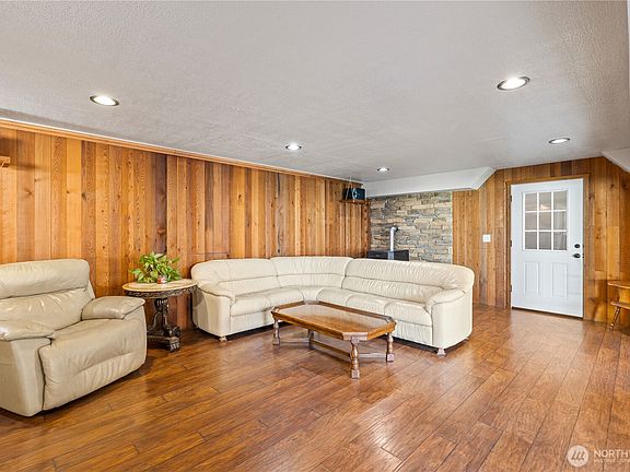 4th image of 424 Cannon Road