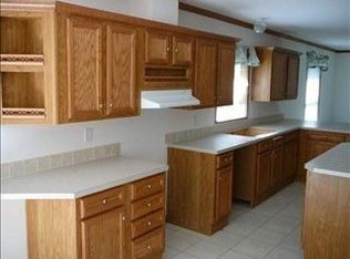 2212 SE Highland Ave, Topeka, KS 66605
