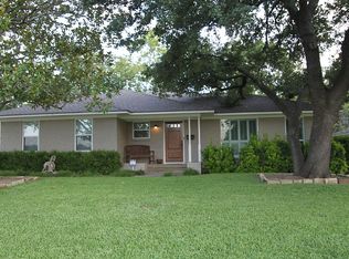 719 Parkview Cir, Richardson, TX 75080