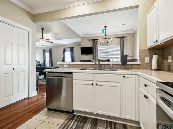 4625 Burbank Dr APT 304, Baton Rouge, LA 70820