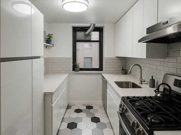 109-33 71st Road image 3 of 7