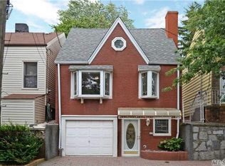 6666 79th St, Flushing, NY 11379