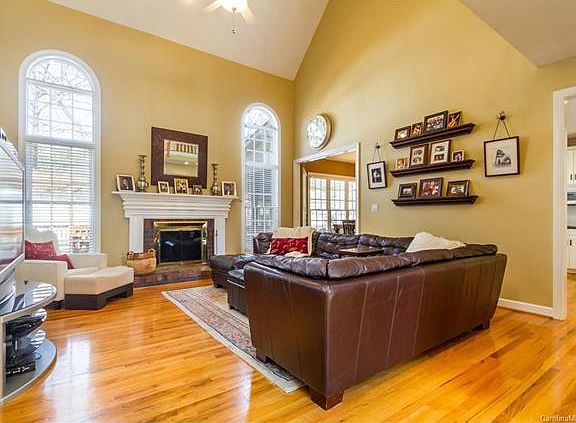 5th image of 12427 Sylvan Oak Way #47