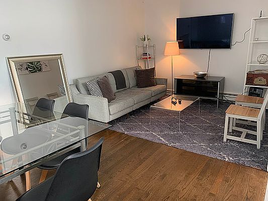 4th image of 21-19 32nd St #2
