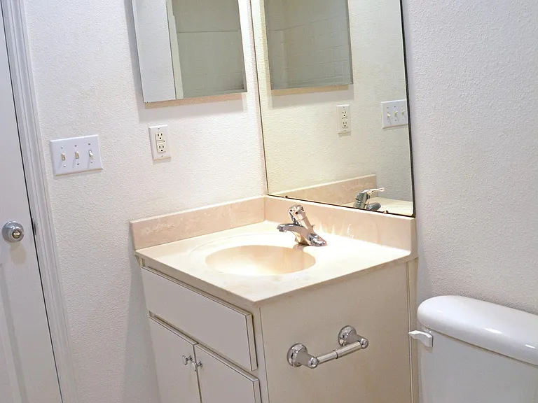 7392 Mead Dr — Photo 35
