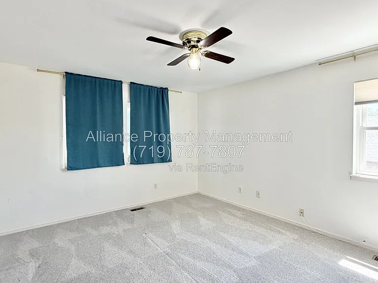 1755 Smoke Ridge Dr — Photo 21