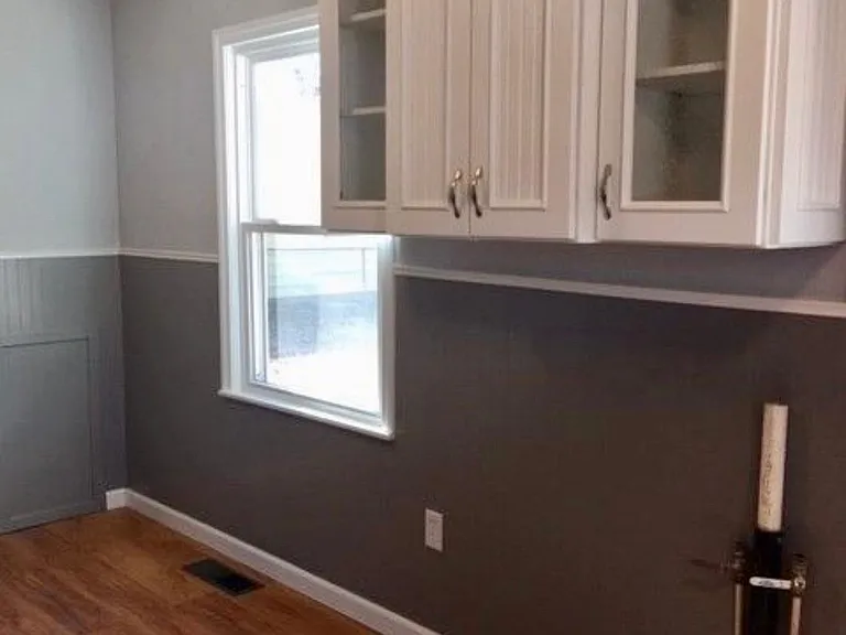 2225 S Grove St — Photo 4