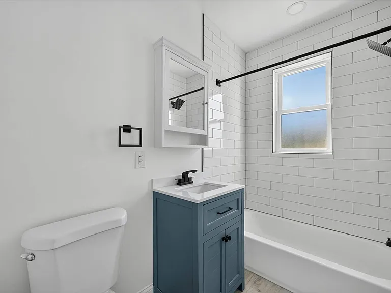 1140 Ashland St #1 — Photo 23