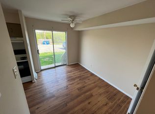 920 Parkcrest Dr, Saint Charles, MO 63301