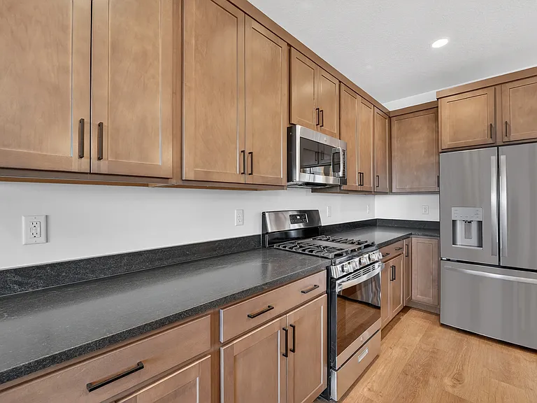 2209 W Swift Fox Dr — Photo 10