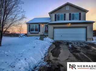 8452 N 155th St, Bennington, NE 68007