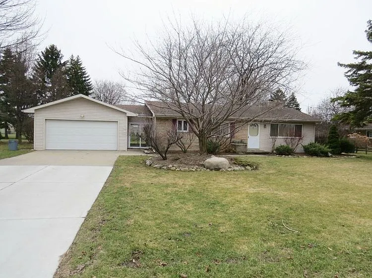 5815 Shattuck Rd photo 1