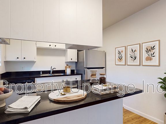 5th image of 425 Nelson Ave #3