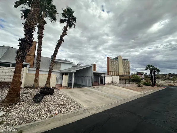 230 Sundance Shores Dr, Laughlin, NV 89029