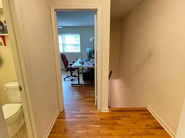 400 Davie Rd #9 — Photo 10